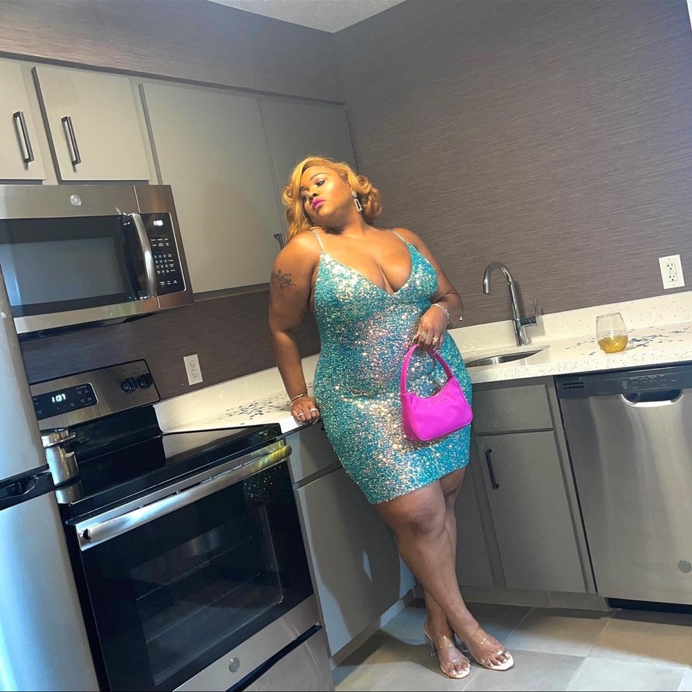 NOT FOR SALE...POSH WITH ME❤️😍